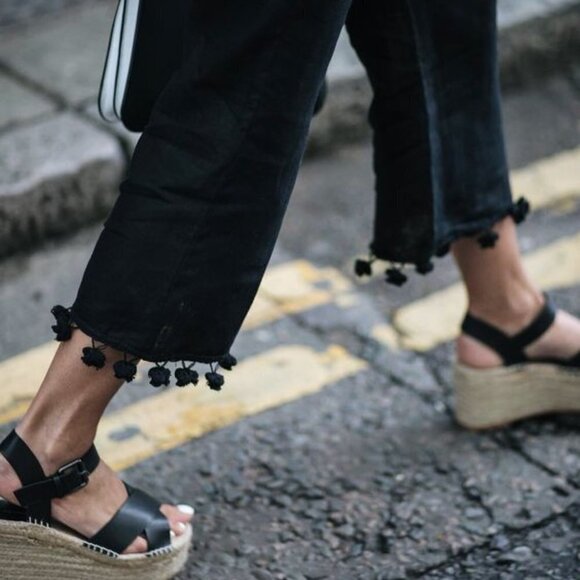 NEW Zara Black Pompom Tassel Hem Cropped Flare Career  Pants Trousers Size S - Picture 14 of 16